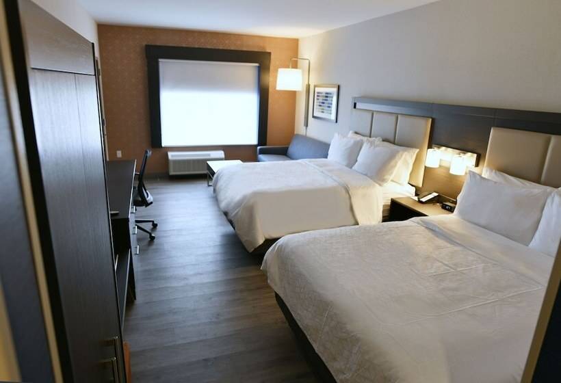 スイート, Holiday Inn Express & Suites Jersey City Holland Tunnel, An Ihg