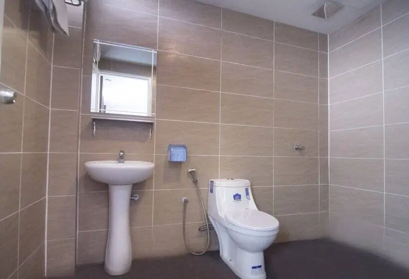 سوییت خانوادگی, Mandurah Room & Cafe By Oyo Rooms