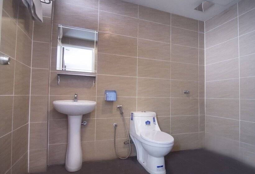 Standard Egyágyas Szoba, Mandurah Room & Cafe By Oyo Rooms