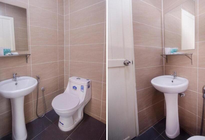 Superior Suite, Mandurah Room & Cafe By Oyo Rooms