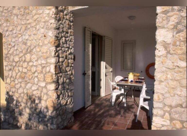 ویلای 1 خوابه, Villa Marhu