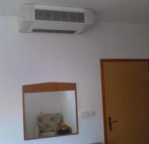 اتاق استاندارد با بالکن و چشم‌انداز دریا, Guest House Frane