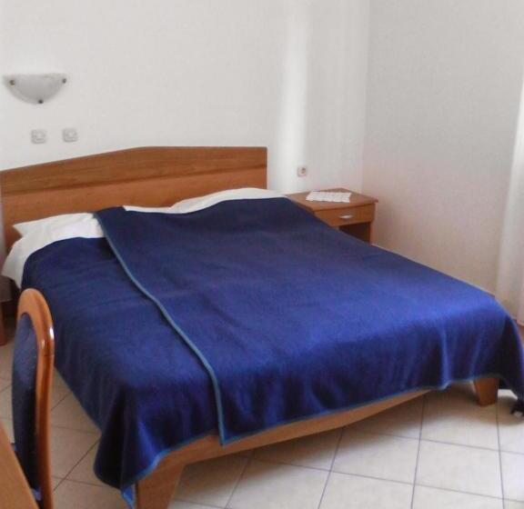 اتاق استاندارد با بالکن و چشم‌انداز دریا, Guest House Frane