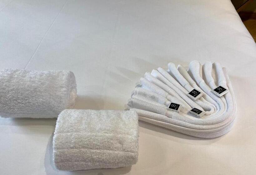 غرفة قياسية ثلاثية, Soho Boutique Sevilla