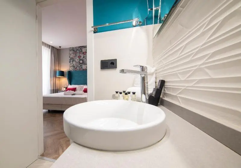 اتاق استاندارد سه نفره, Soho Boutique Sevilla