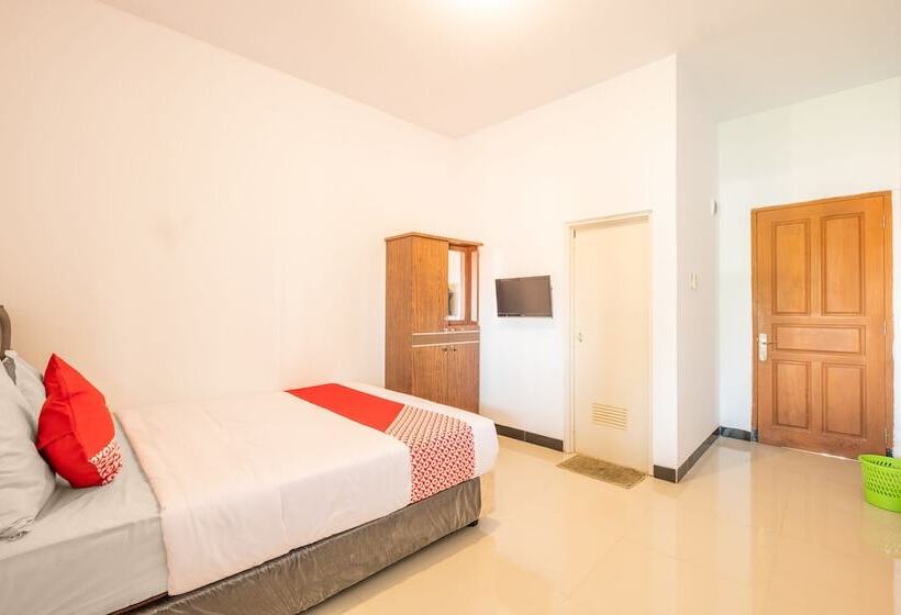 Deluxe Room, Tenacity Guest House