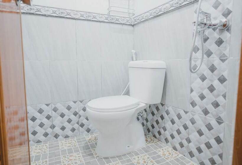 标准间, Reddoorz Syariah Near Siloam Hospital Kebon Jeruk