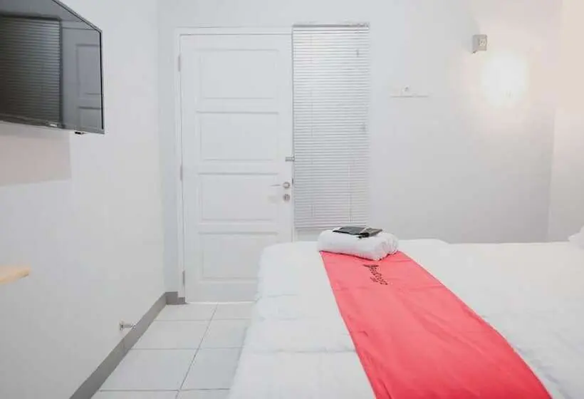 スタンダードルーム, Reddoorz Syariah Near Siloam Hospital Kebon Jeruk