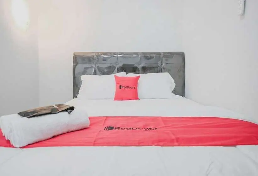 スタンダードルーム, Reddoorz Syariah Near Siloam Hospital Kebon Jeruk