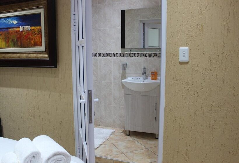 חדר דלוקס, Romans Rest Guest House