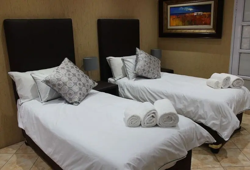 デラックスルーム, Romans Rest Guest House