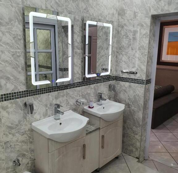 חדר דלוקס, Romans Rest Guest House