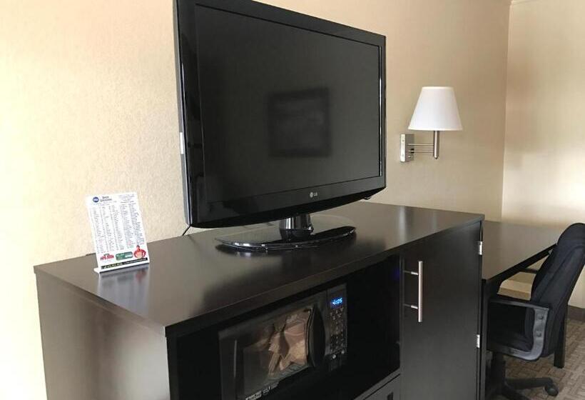 Номер Стандарт Адаптированный для Инвалидов, Best Western Inn & Suites