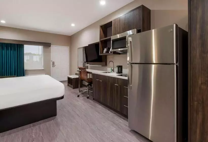キングサイズベッドのスイートルーム, Best Western La Place Inn