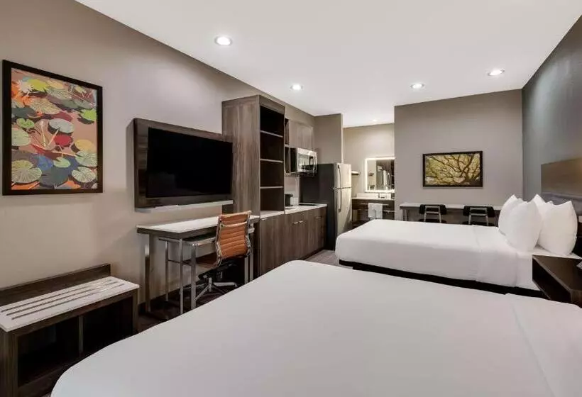 スイート, Best Western La Place Inn