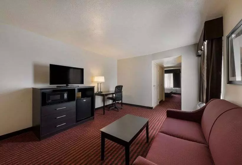 سوییت, Best Western Salinas Valley Inn & Suites