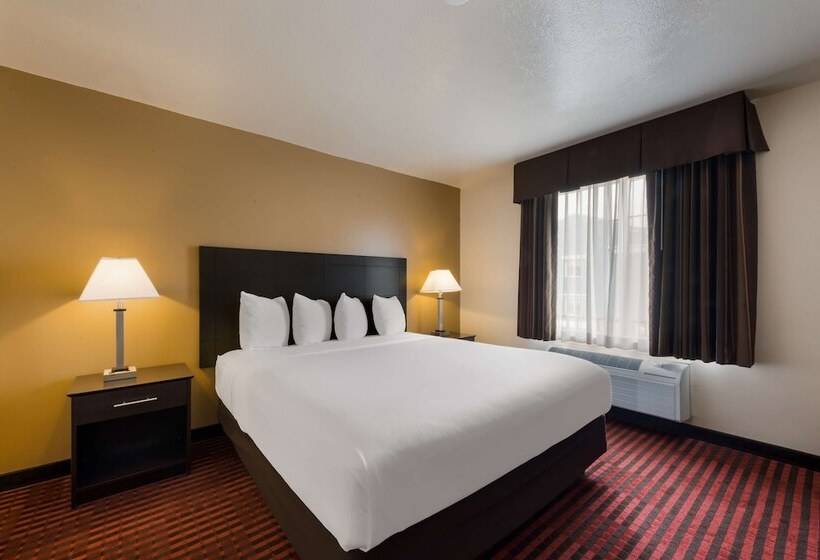 جناح, Best Western Salinas Valley Inn & Suites