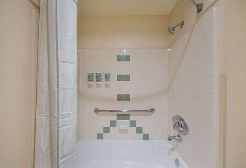 جناح, Best Western Salinas Valley Inn & Suites