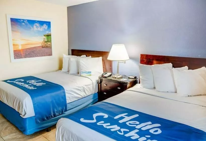 ２ダブルベッドのスタンダードルーム, Days Inn By Wyndham St. Petersburg / Tampa Bay Area