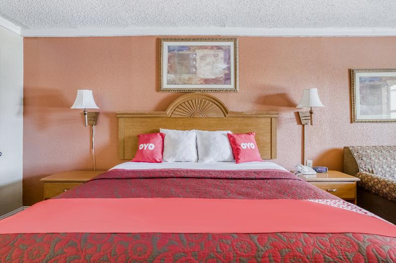 キングサイズベッドのスタンダードルーム, Oyo Hotel Pineville La Hwy 165
