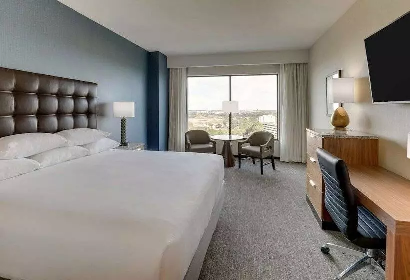 اتاق دلوکس مخصوص معلولین, Drury Plaza Hotel Orlando   Disney Springs Area