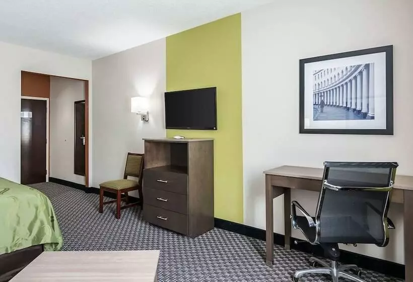 スタンダードルーム, Quality Inn Warsaw Near Rappahannock River