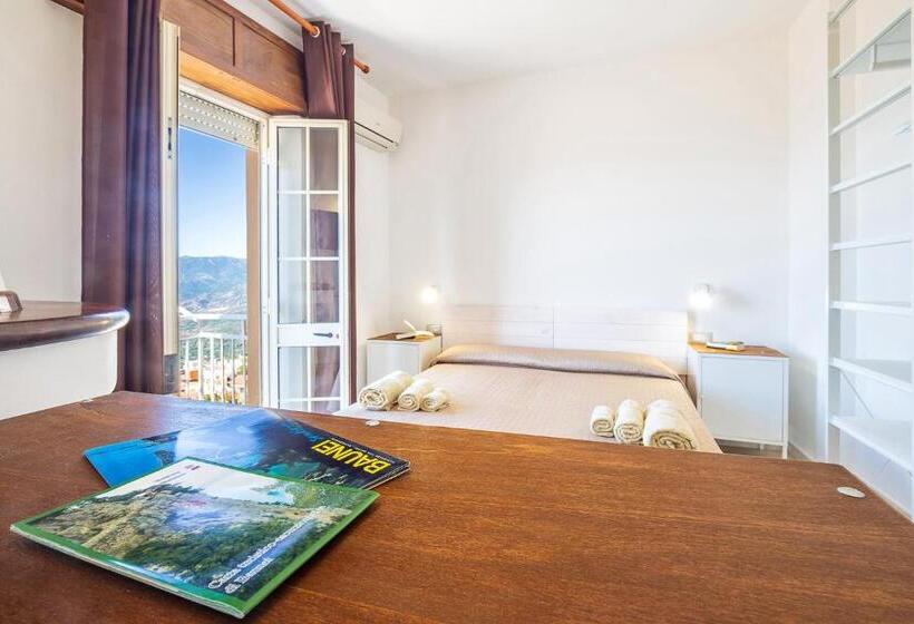 חדר דלוקס עם מרפסת, Bedbike Baunei