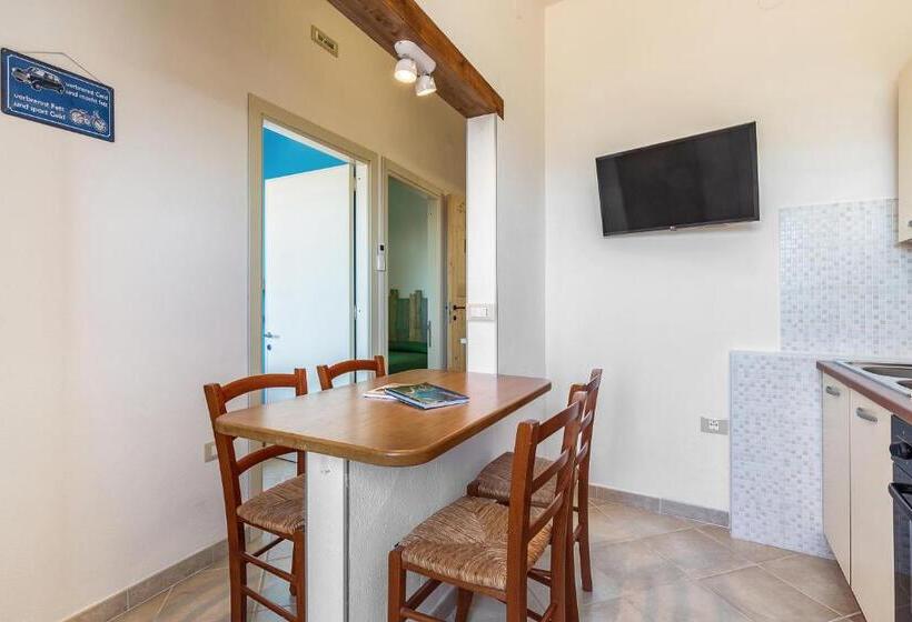 חדר דלוקס לארבעה, Bedbike Baunei