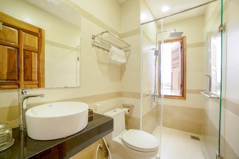 اتاق لوکس, Thien Truong