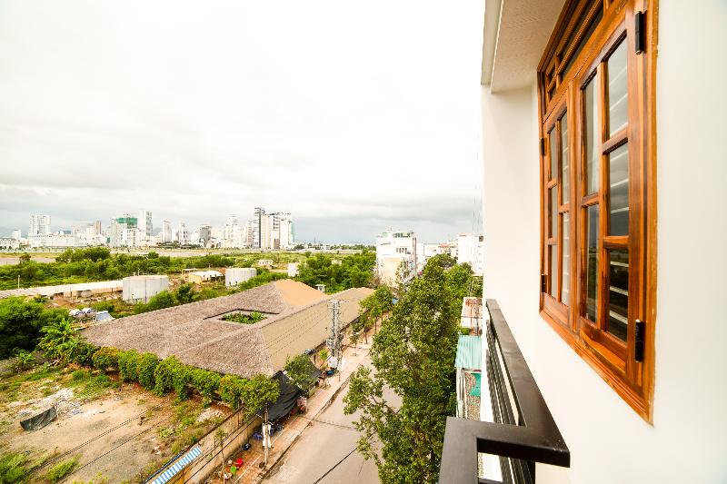 اتاق لوکس, Thien Truong