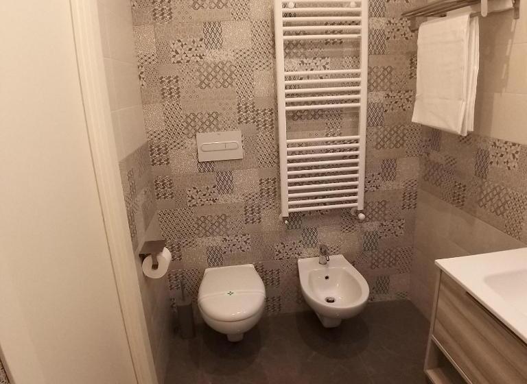 اتاق استاندارد چهار تخته, B&b La Rosa Felice