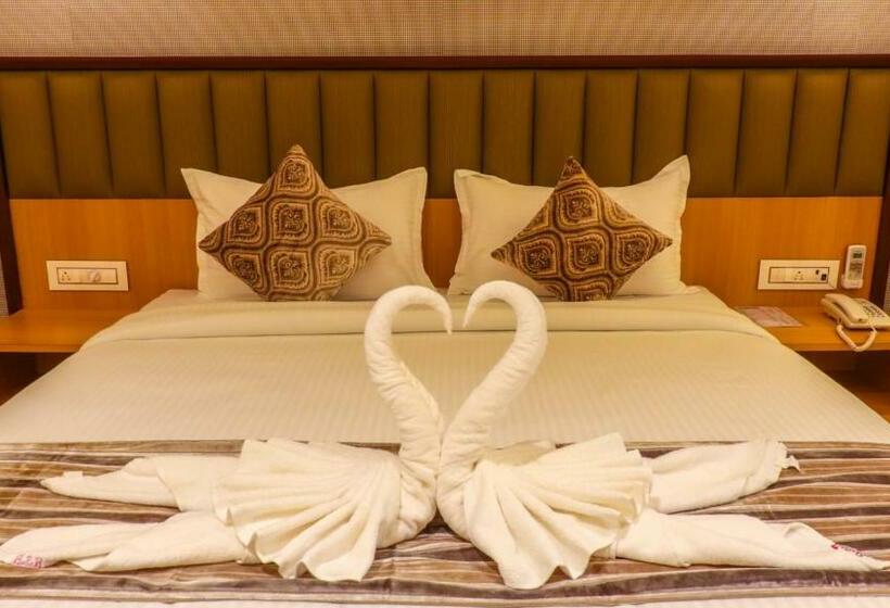 غرفة قياسية, Rudra Shelter Business