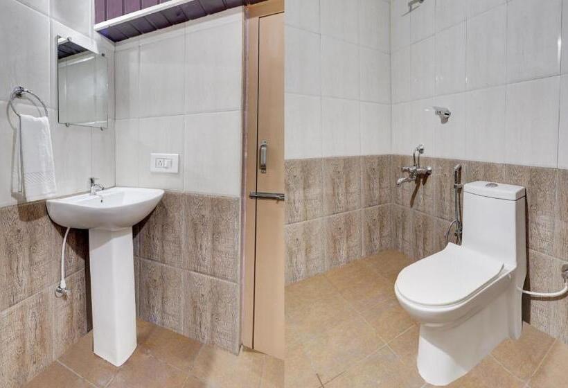 اتاق استاندارد با تخت دو نفره بزرگ, Treebo New Redfern, Madikeri