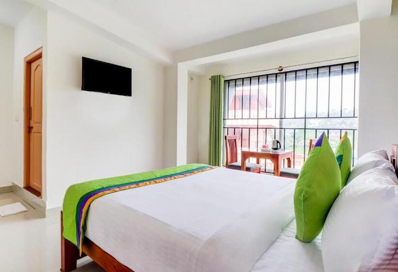 اتاق استاندارد با تخت دو نفره بزرگ, Treebo New Redfern, Madikeri