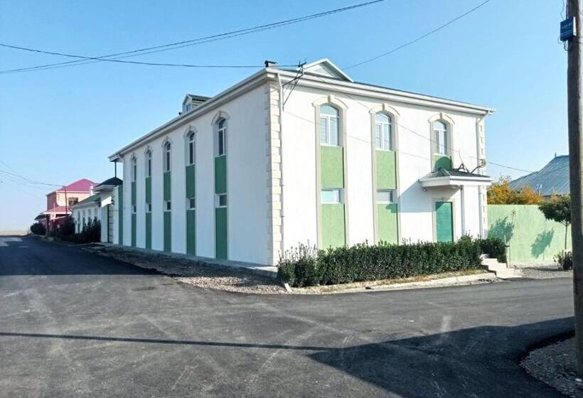 اتاق خانوادگی, Bizim Ev Hostel