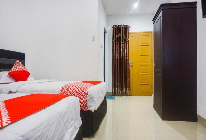 豪华房间, Reddoorz Near Makassar Town Square 2