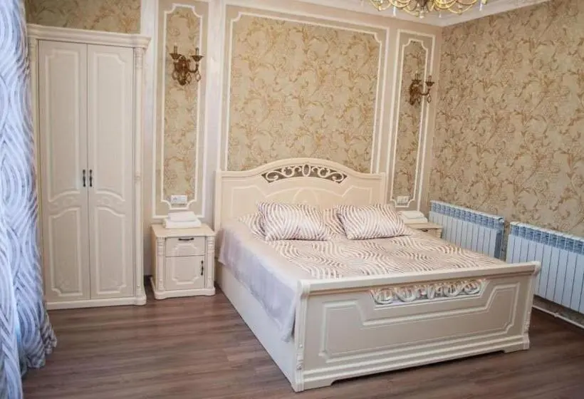 Standard-huone, Ahana
