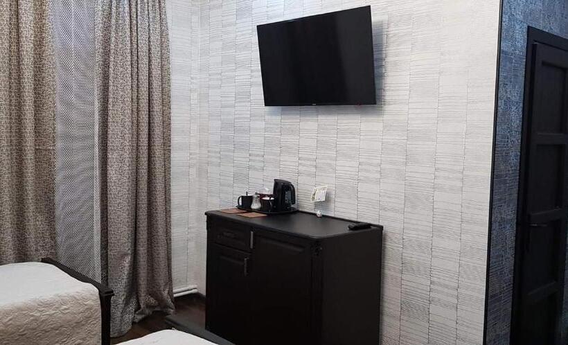 חדר דלוקס, Ahana