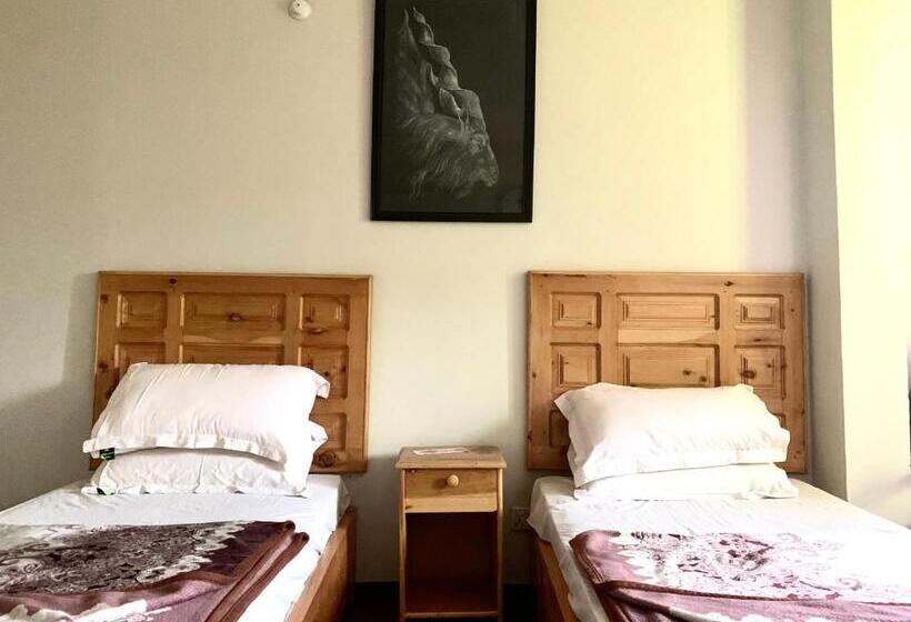 اتاق استاندارد, Naveed Tourist Inn