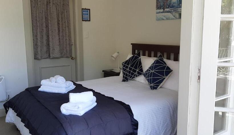 חדר סטנדרט עם מרפסת, The Prospect Of Howick Accommodation