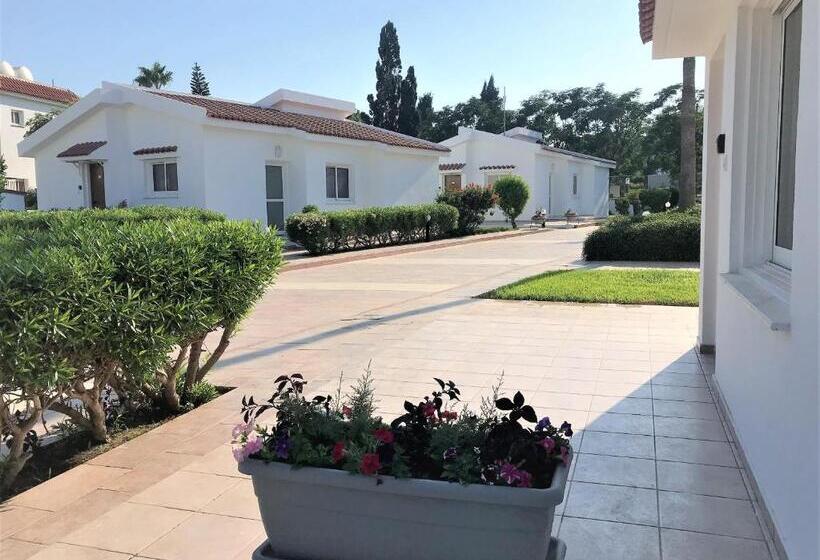 بنجلو قياسى 3 غرف نوم, Fig Tree Z Holiday Resort