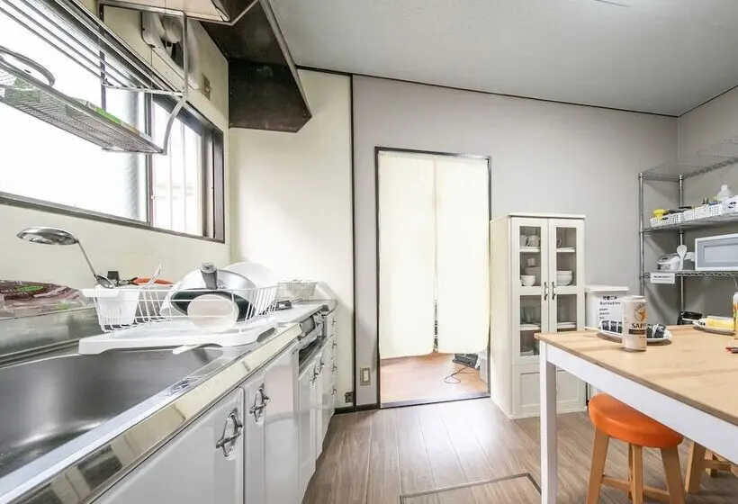バス共有のスタンダードルーム, Guest House Meets Okayama All Private Room Hostel
