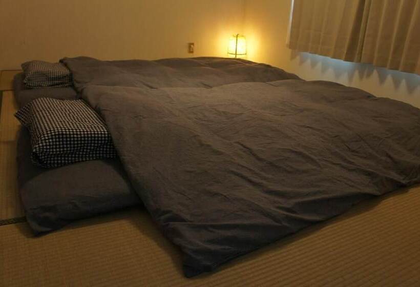 标准三人间共用浴室, Guest House Meets Okayama 全室個室のホステル