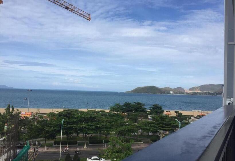 اتاق لوکس با بالکن, Khánh An