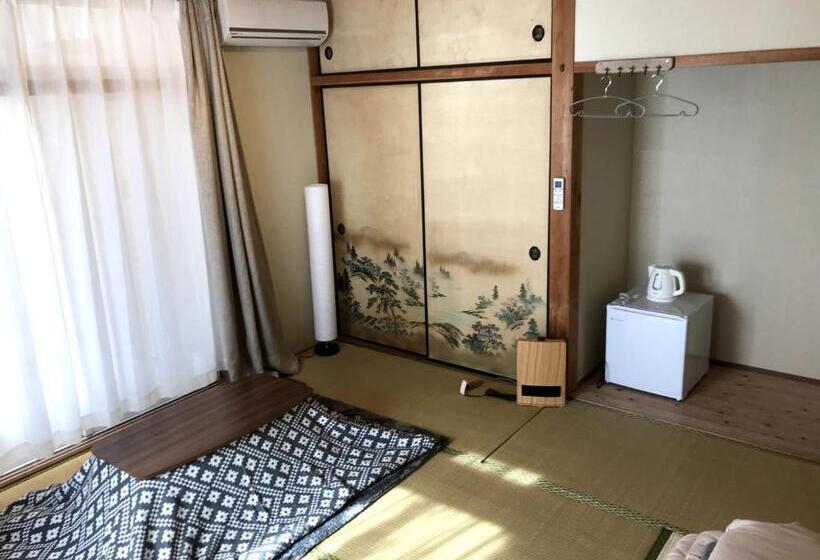 اتاق استاندارد, Tsushima White House