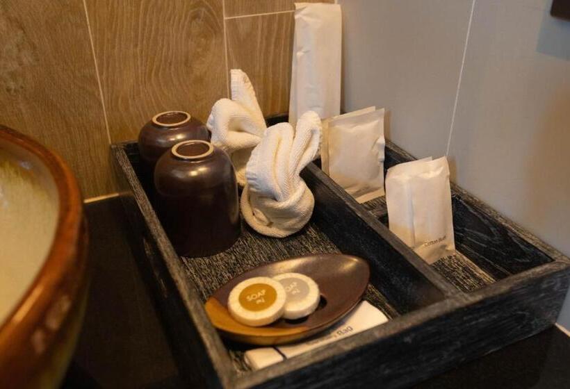 جناح مطلّ علي البحر مزود بجاكوزى, Ananya Lipe Resort