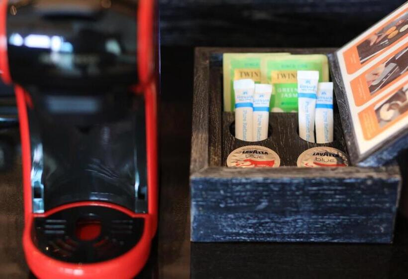 جناح مطلّ علي البحر مزود بجاكوزى, Ananya Lipe Resort