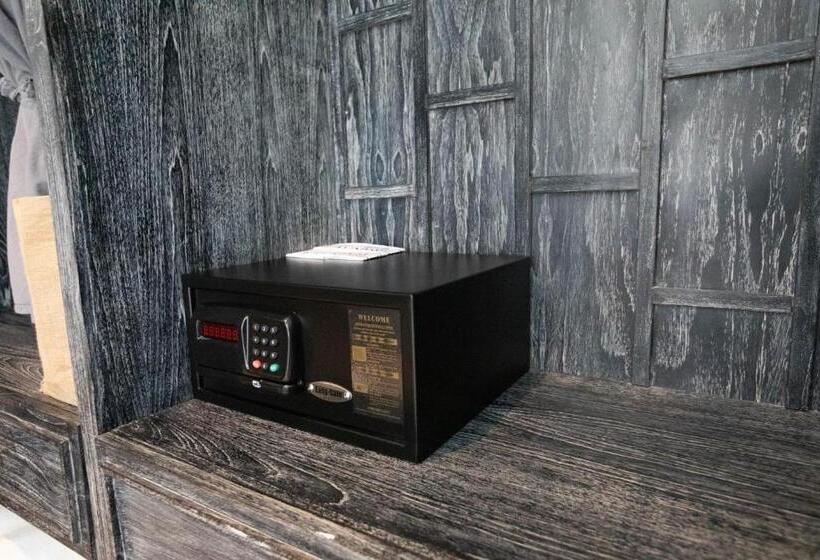 جناح مطلّ علي البحر مزود بجاكوزى, Ananya Lipe Resort