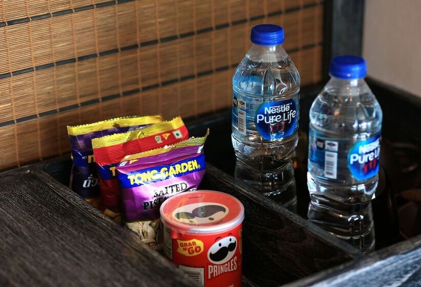 غرفة ديلوكس مطلة على حمام السباحة, Ananya Lipe Resort