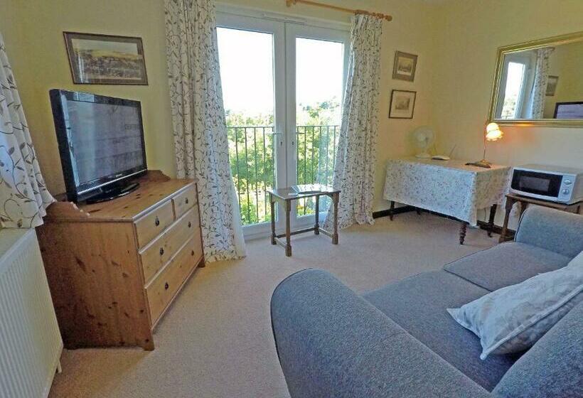 סוויטת ג'וניור עם מרפסת, Broome Farm